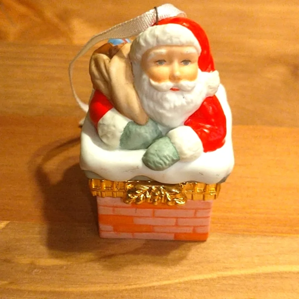 Hallmark Santa and Cookies - Picture 1 of 3